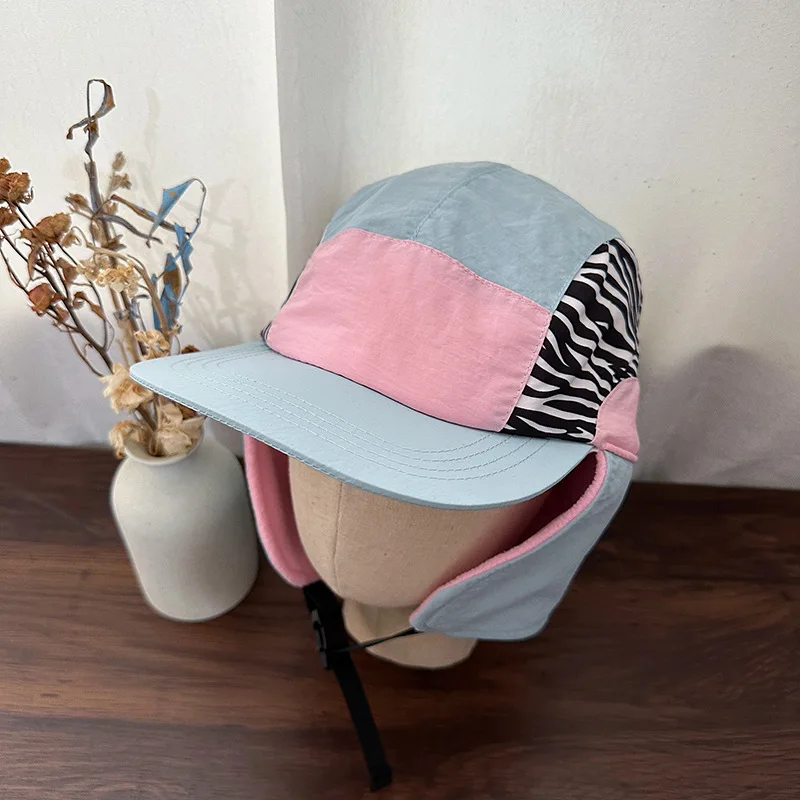 Japanese Color Blocked Leopard Print Quick Drying and Velvet Ear Protection Baseball Cap for Unisex Winter Cycling Bomber Hats