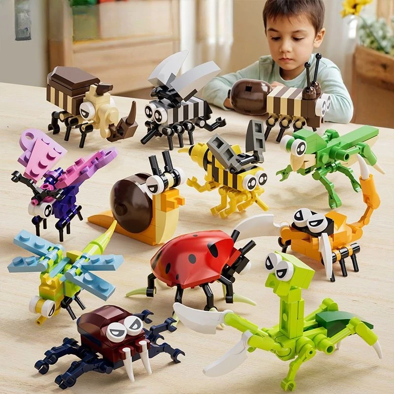 Insect World Series Toys12 types of insectsThree-dimensional Assembled Building Blocks Educational Assembled Toys Birthday Gifts