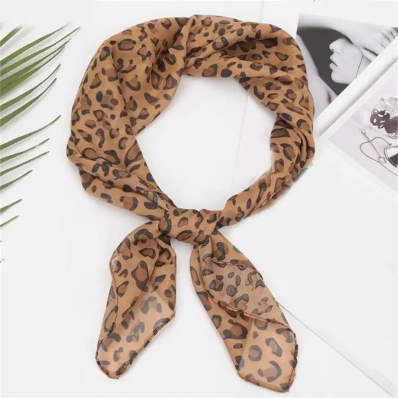 

39BB Leopard Print Neck Scarf Women Imitation Silk Neckerchief Fashionable Headscarf Bag Decoration Multifunctional