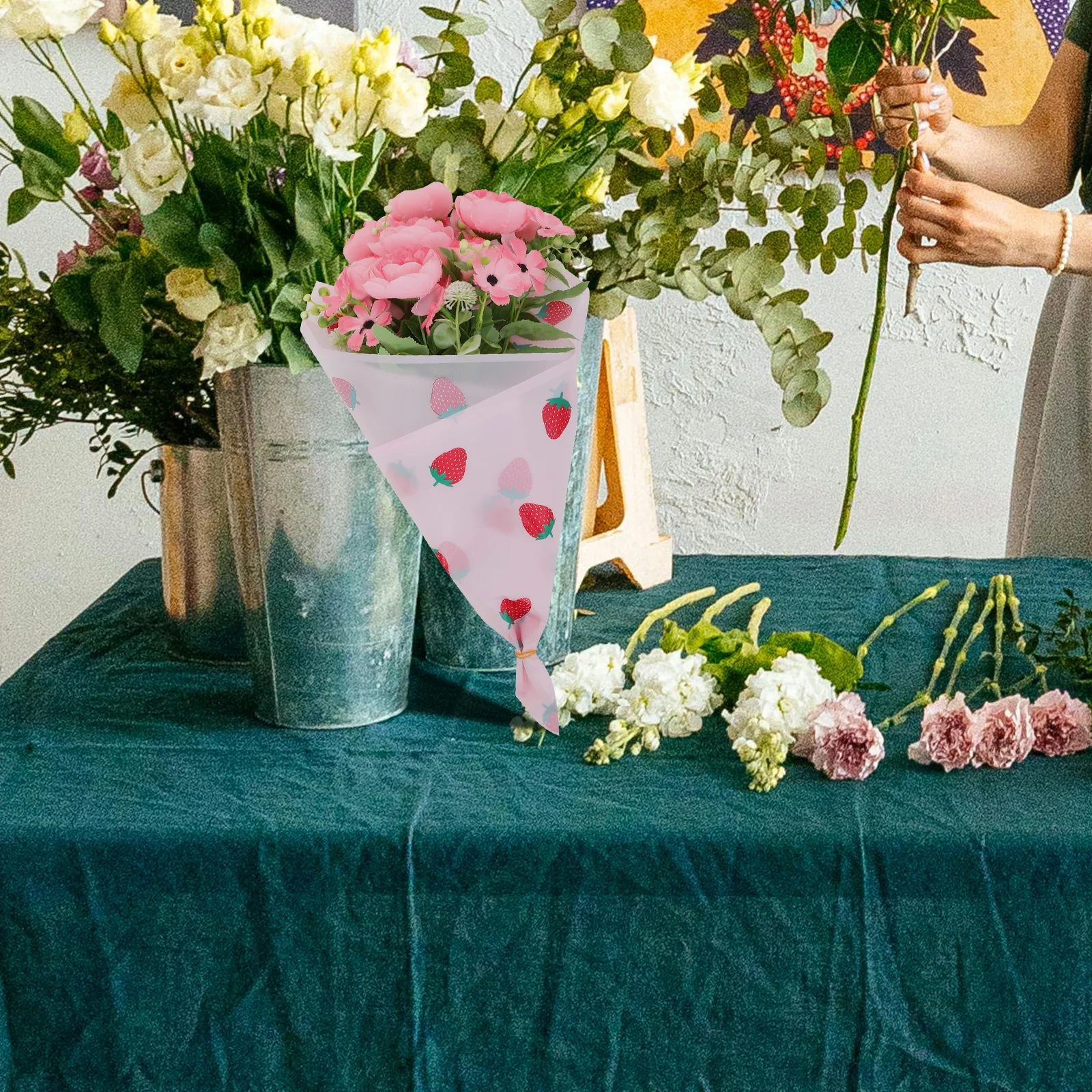 

20 Sheets Durable Flower Wrapping Paper Gift Packaging for Bouquets Weddings and Birthday Creative Design Gift Wrapping Paper