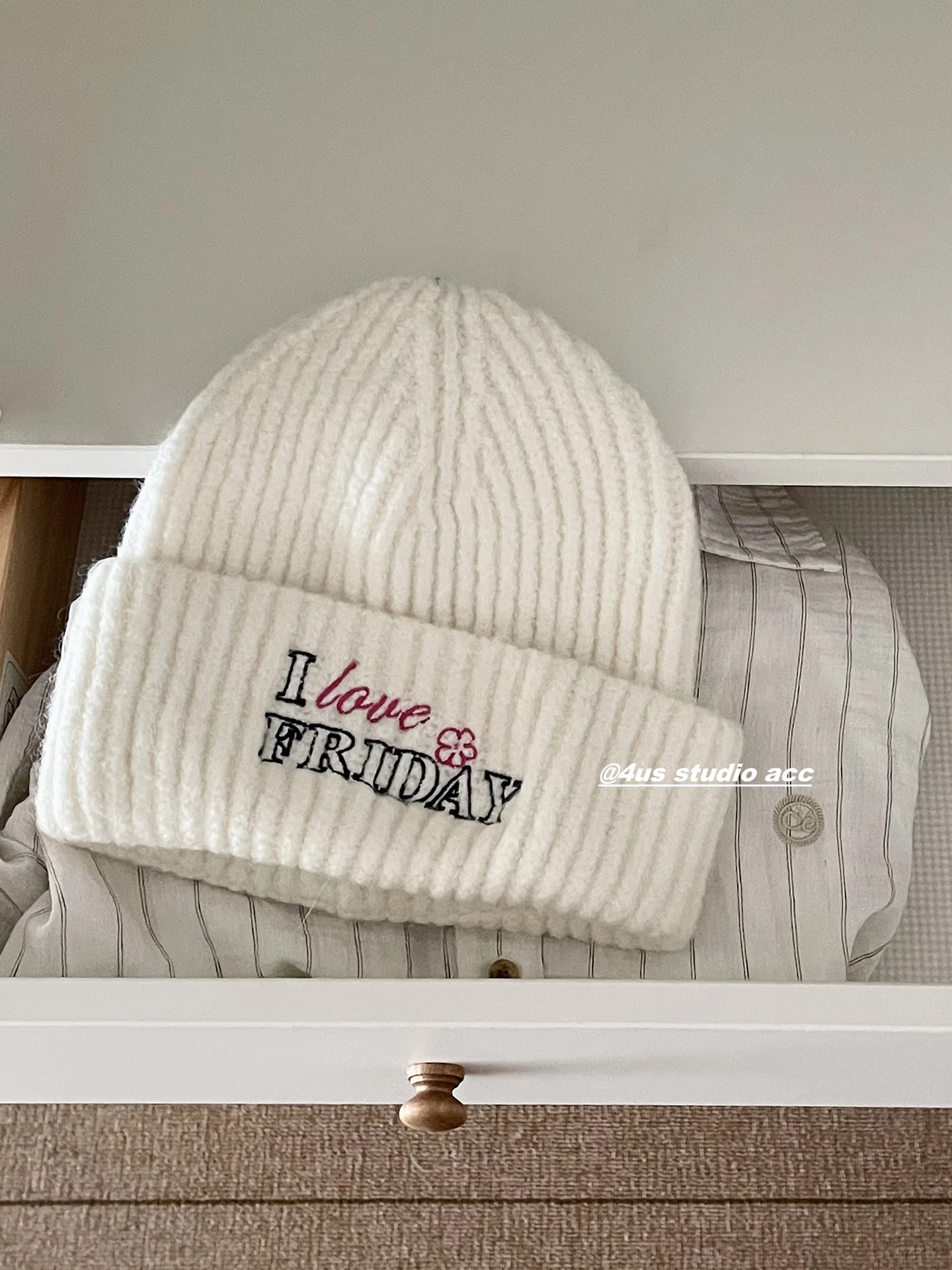 

Letter Embroidered Knitted Hat for Women, Autumn and Winter Warmth, Large Head Circumference, Woolen Hat, Face Slimming