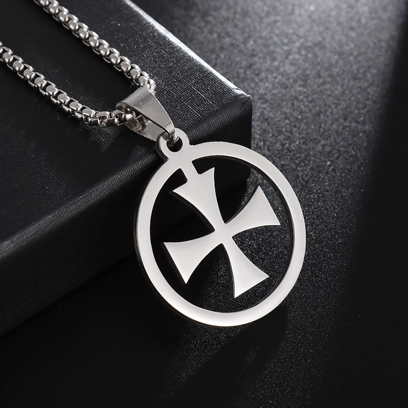 Templar Cross Round Medal Stainless Steel Pendant Necklace Statement Men's Punk Trend Jewelry