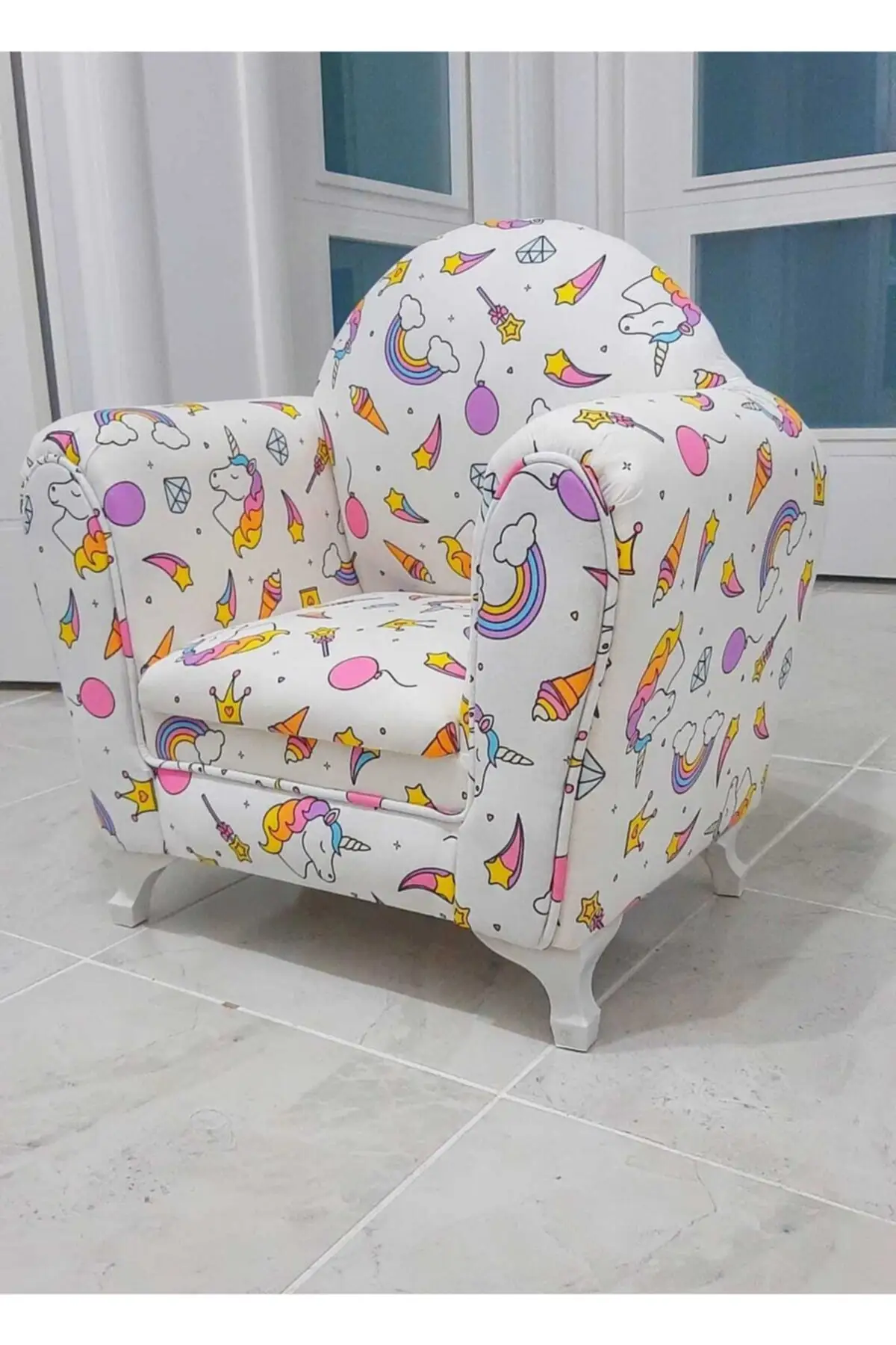 Детское кресло с рисунком