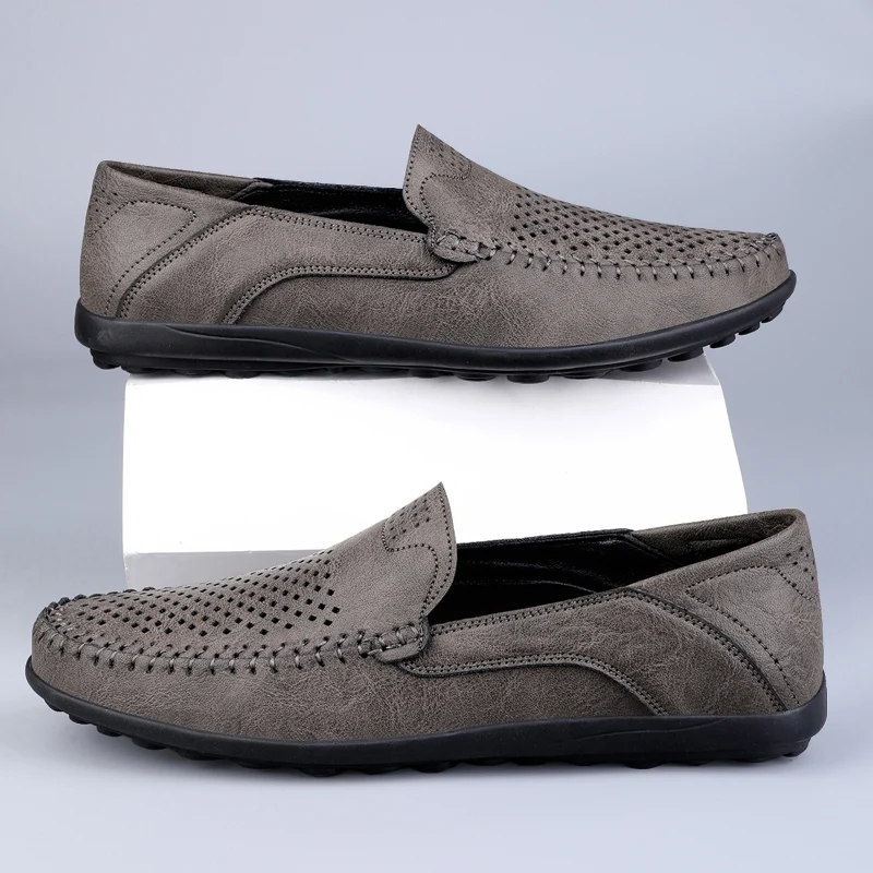 Zapatos informales de cuero para hombre, mocasines huecos de lujo, transpirables, ligeros, para conducir, de diseñador, para verano