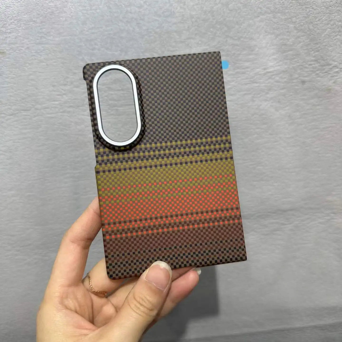 Carbon Fiber Texture PC Magnetic Case for Samsung Galaxy Z Fold 7 8 Kevlar Hand Feel for Magsafe Wireless Charging Protect Cover