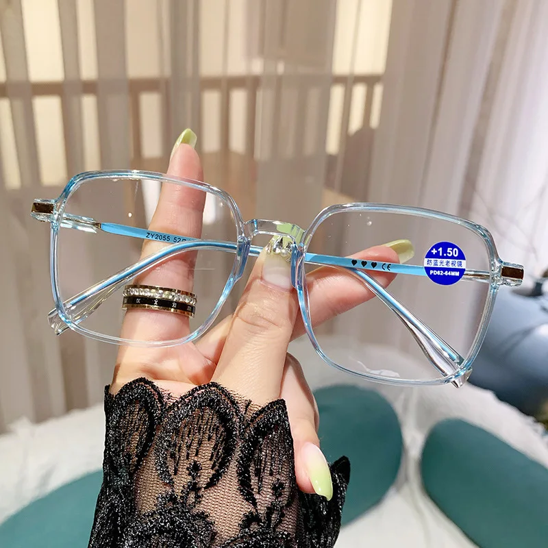 Vintage Square Frame HD Anti-blue Light Presbyopia Glasses Transparent Lenses Middle-aged and Elderly Fashion Reading Glasses