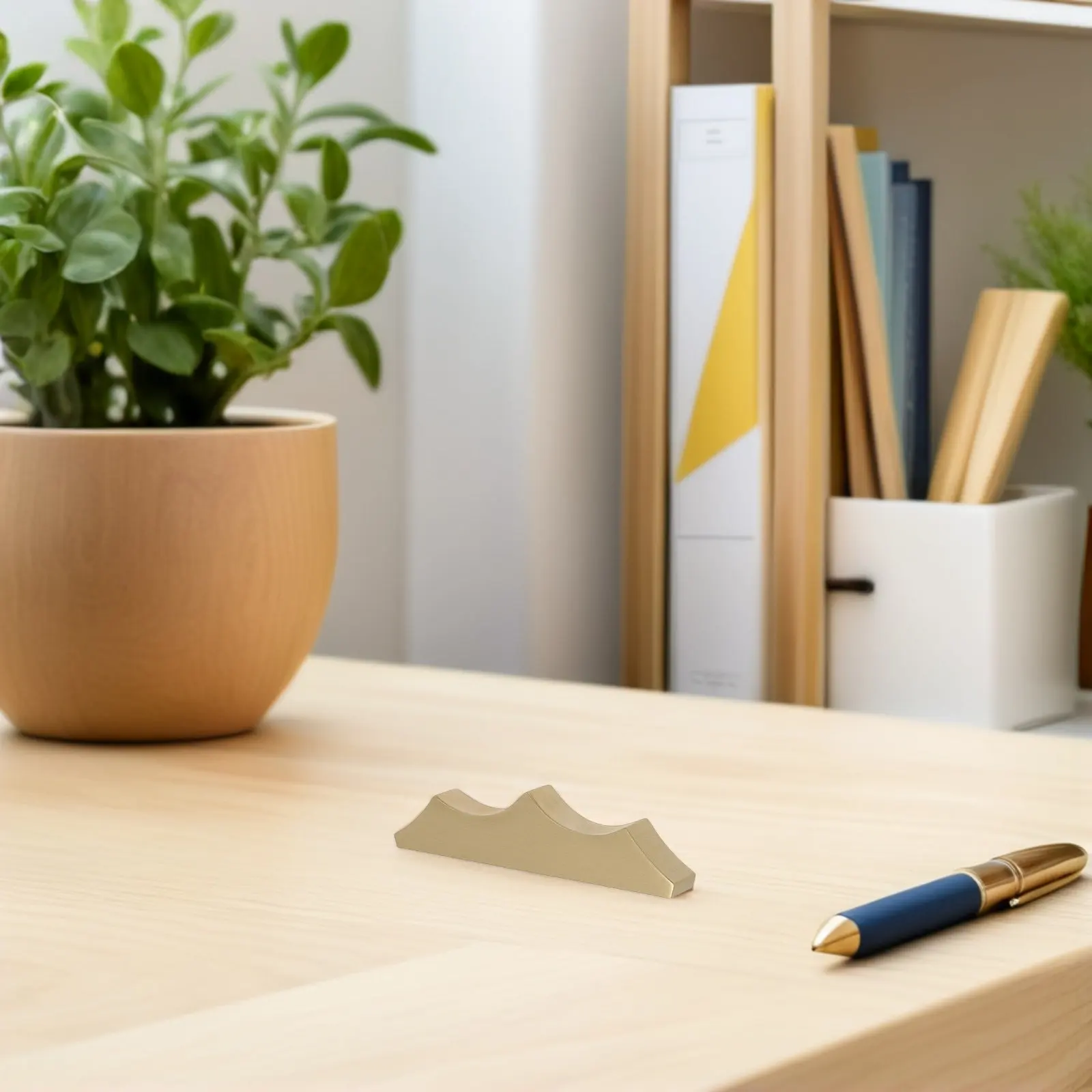 

Латунный пресс-папье в форме горы, традиционный китайский, для каллиграфии, настольный аксессуар, подставка для кистей и ручек, художественные инструменты для письма