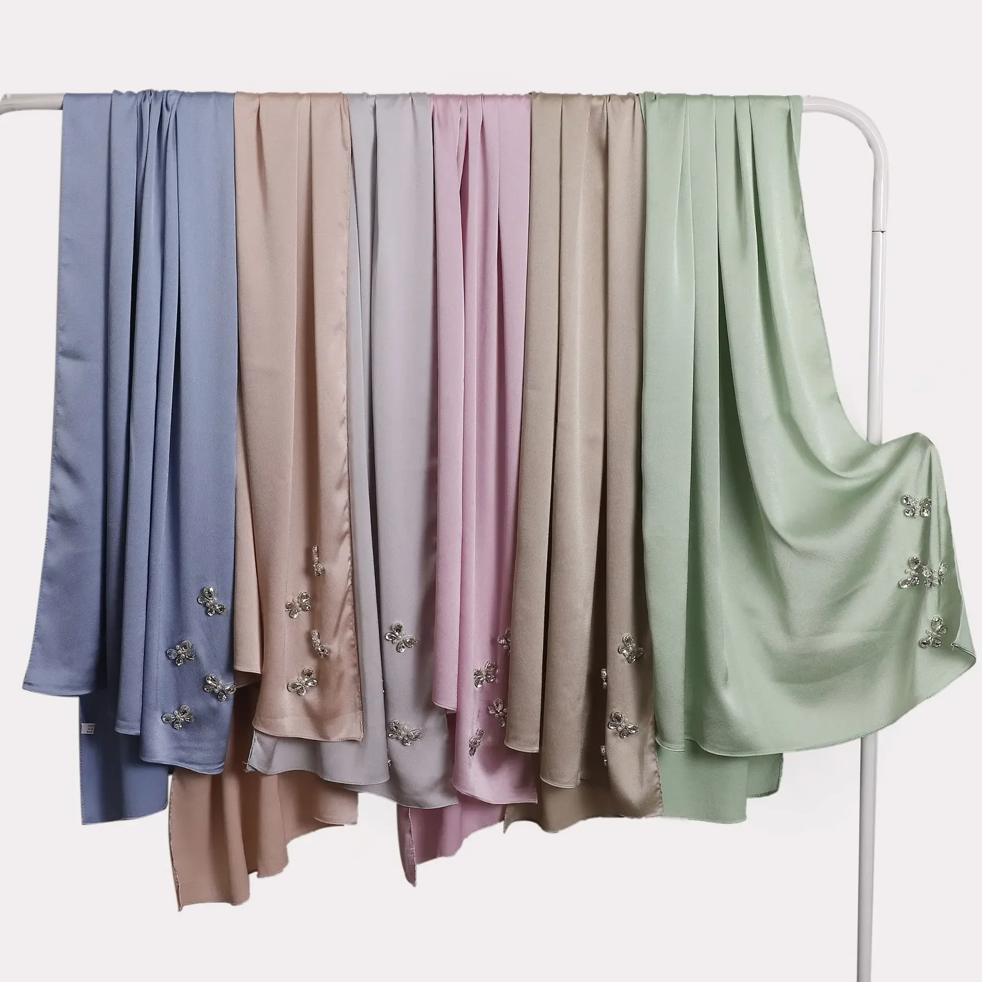 

Новый шарф-хиджаб из шифона с жемчугом и стразами в форме бабочки для женщин, мусульманский платок, тюрбан, бандана, буфанда, фулярд, турбанте мухер