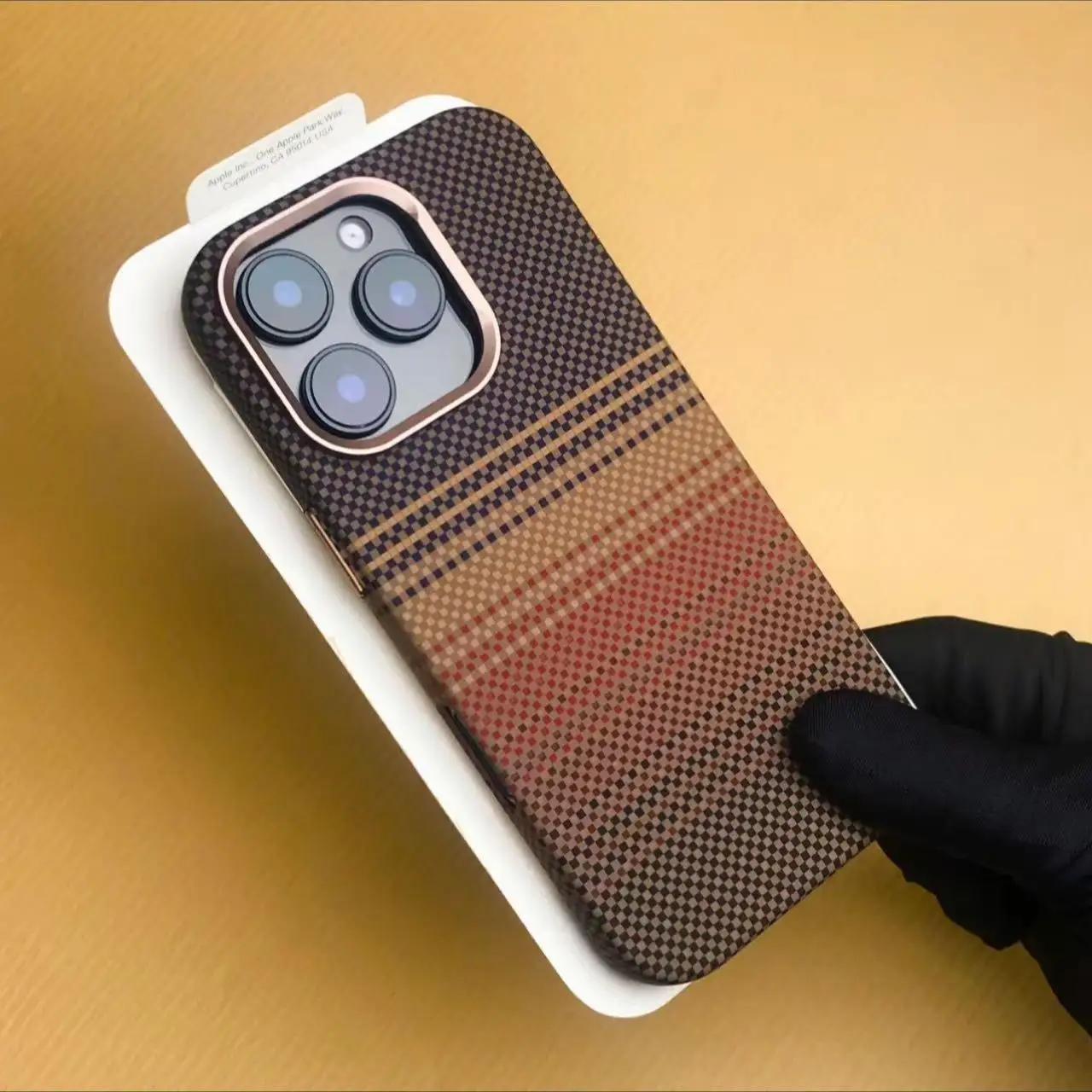For iPhone 17 16 15 14 Pro Max Metal Button Case Luxury Carbon Fiber Pattern Wireless Charging Shockproof Magnetic Cover ﻿