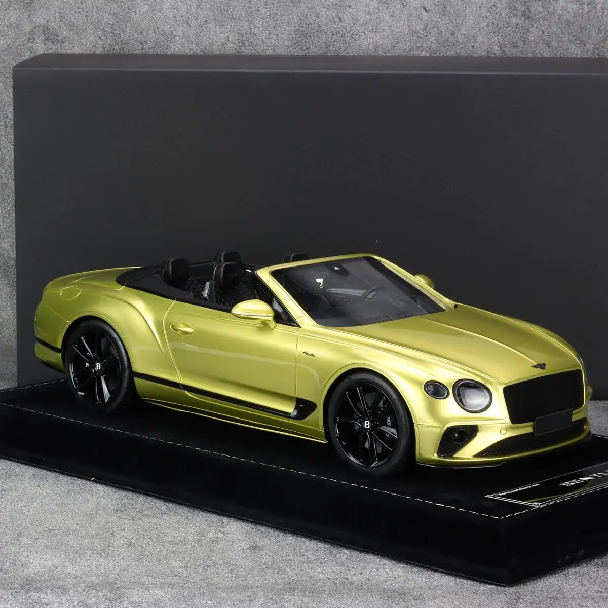 HH 모델 1:18 콘티넨탈 GTC 시뮬레이션 한정판 수지 금속 정적 자동차 모델 장난감 선물