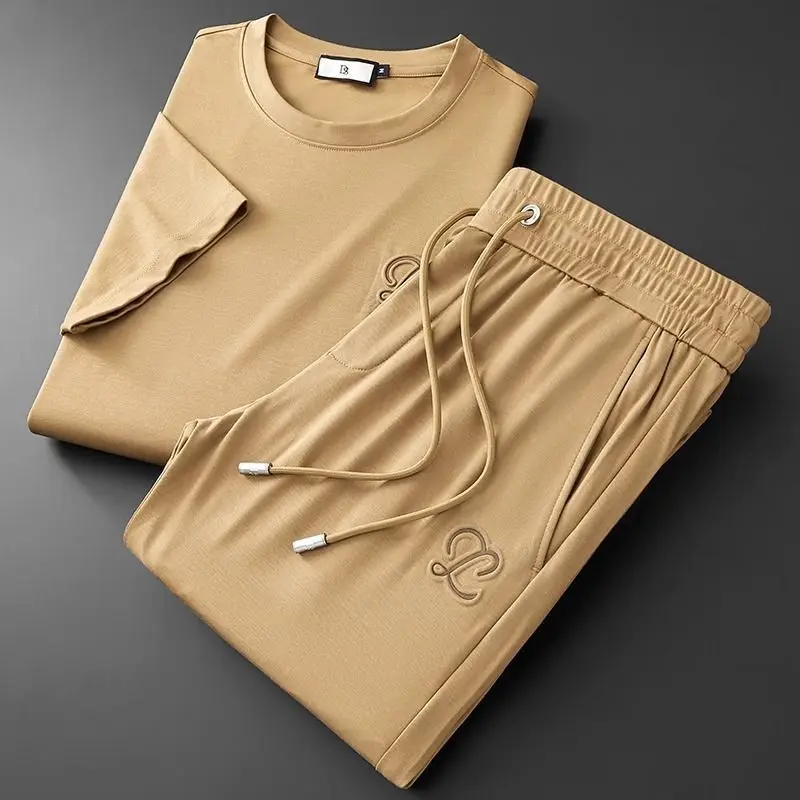 

Summer Lightweight Ice-cool Casual Sport Set for Men, Featuring Trendy Short-sleeve T-shirts and A Stylish Two-piece Outfit