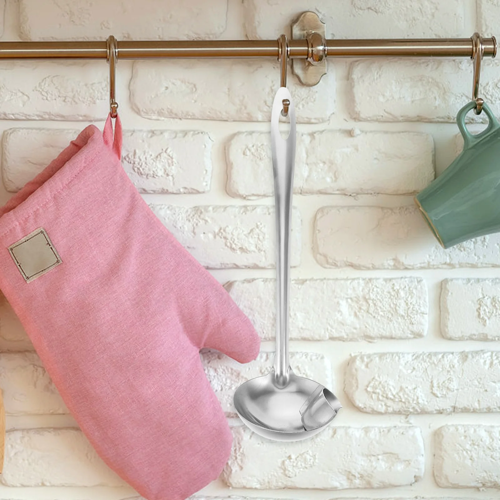 

Stainless Steel Oil Separator Large Capacity Grease Separator Spoon For Soup Cooking Kitchen Tool Ladle With Spout Kitchen