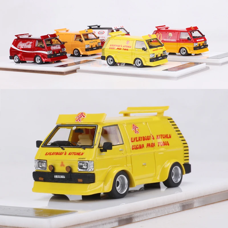 MJ 1:64 Delica Modified  Resin Model Car