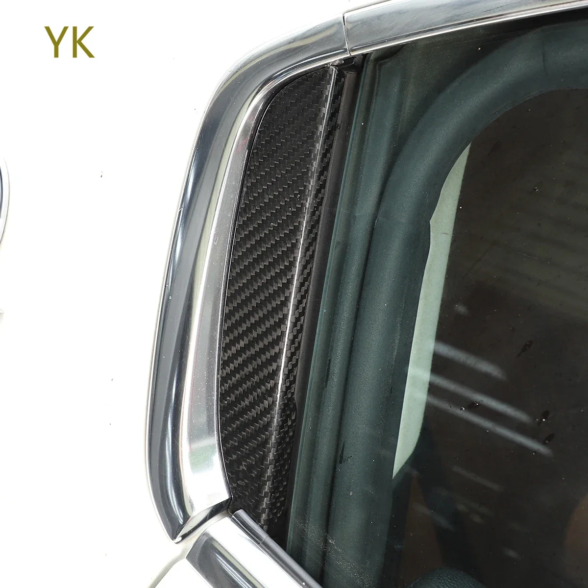 

For Maserati Ghibli 2014-2021 Real Carbon Fiber Car Window C Pillar Trim Sticker Car Accessories