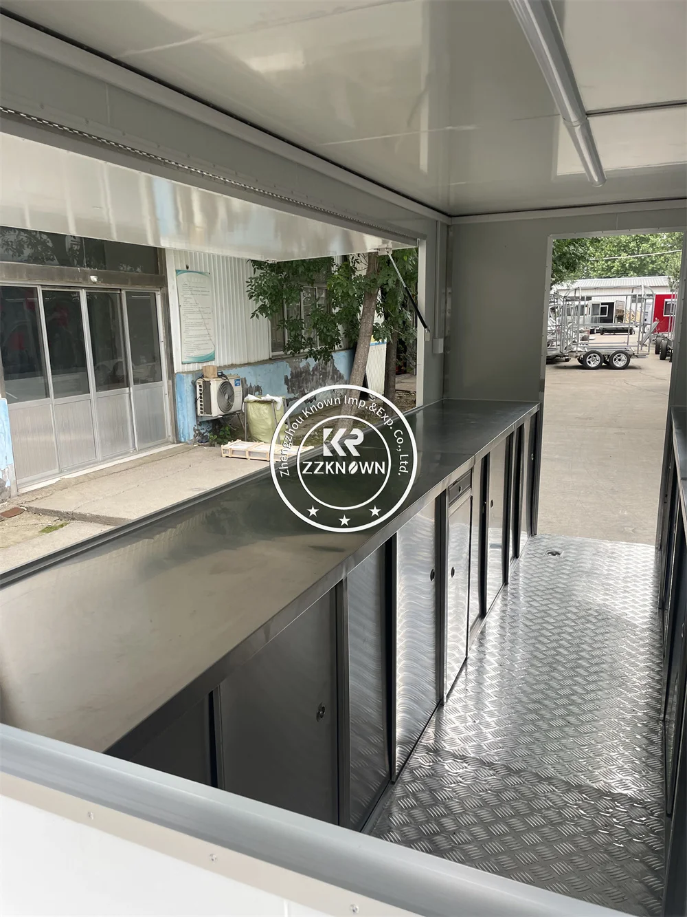 Carrelli per caffè veloci per snack approvati CE Camion per alimenti mobile per hamburger piccoli Rimorchio per alimenti quadrato zincato completamente attrezzato