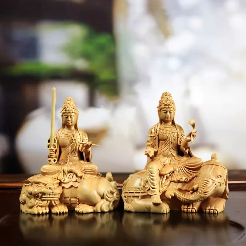 Ensemble de sculptures en bois de buis des trois grands Bodhisattvas pour la contemplation et la guidance