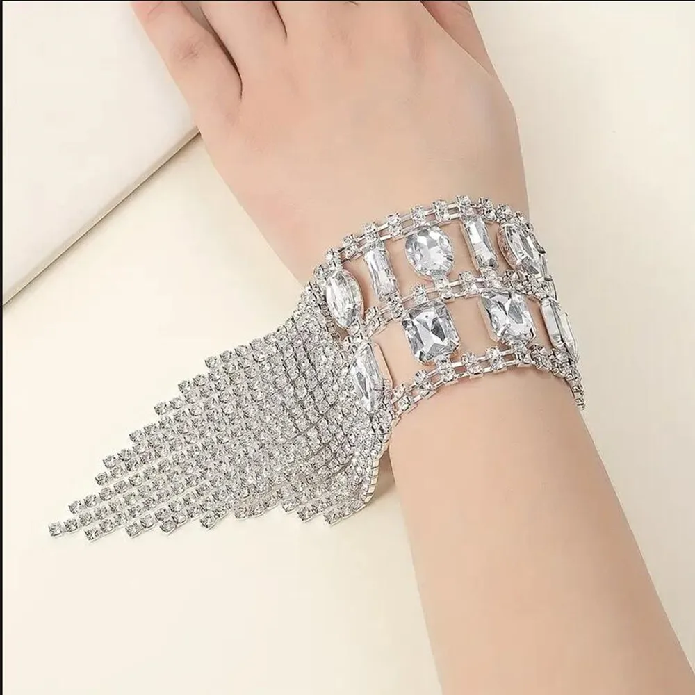 Shiny Crystal Mixed Color Square Oval Tassel Hand Bracelet for Girl Rhinestone Geometric Big Hand Chain Bangle Wristband Jewelry