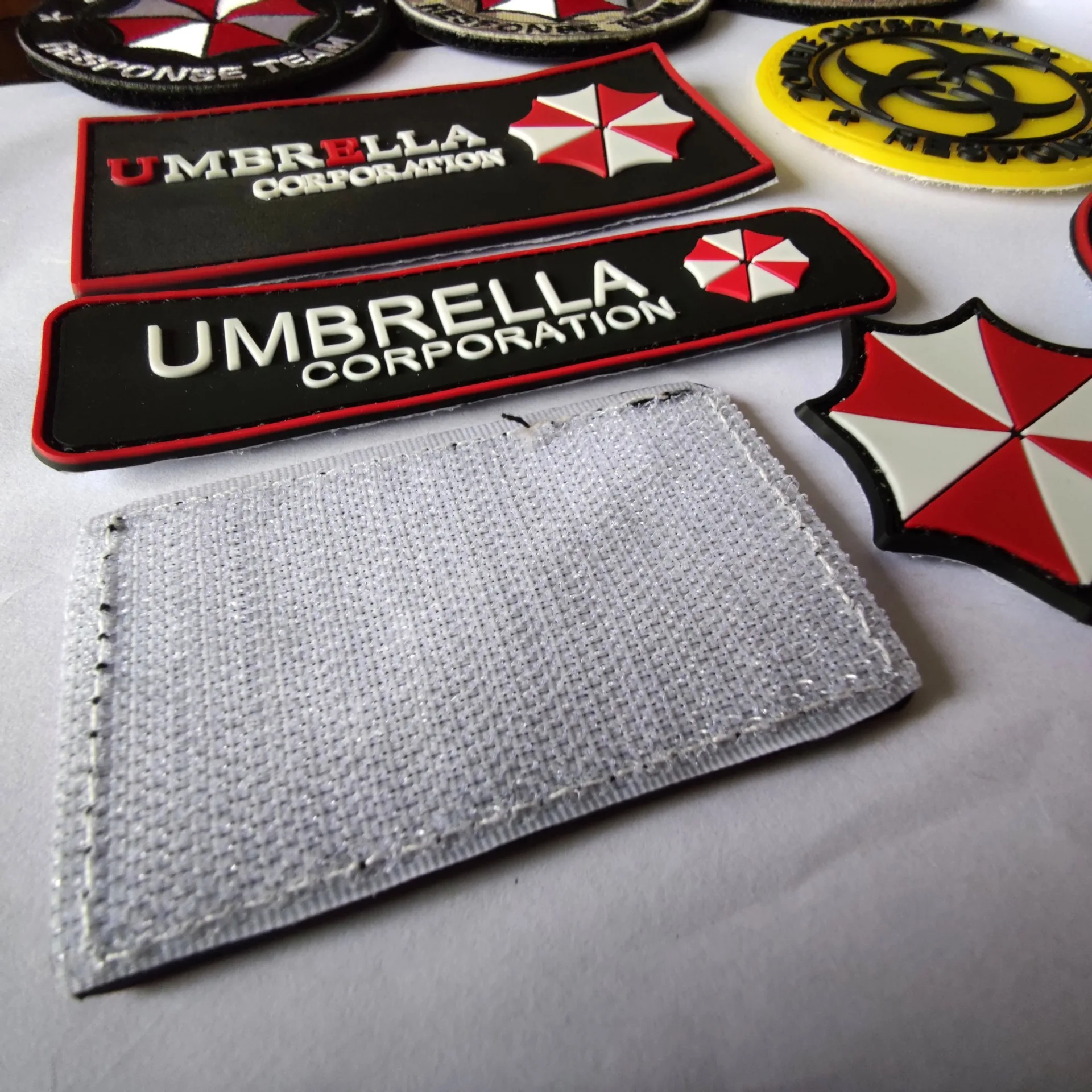 Umbrella Logo PVC Hook&loop Patch Biohazard Alert Sign Rubber Badge with Hook Backing USS Tactical Emblem Zombie Game Ornaments