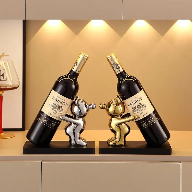 

Bear wine rack cup holder home decoration, suitable for bars and restaurants, kitchen storage and storage, kitchen accessories.