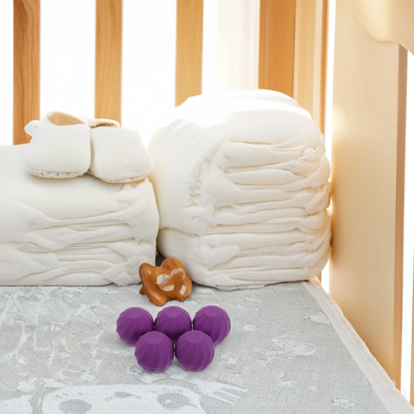 

5Pcs Round Lip Balm Boxes Direct Fill Lipstick Containers Stylish Portable Dispenser for Homemade Lip Products Long-Lasting