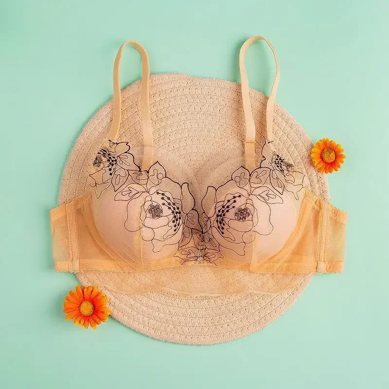 Women Sexy Lace Bra Set Thin Flower Embroidery Lingerie Gathering Steel Ring Underwear Push Up Bra and Panty Set