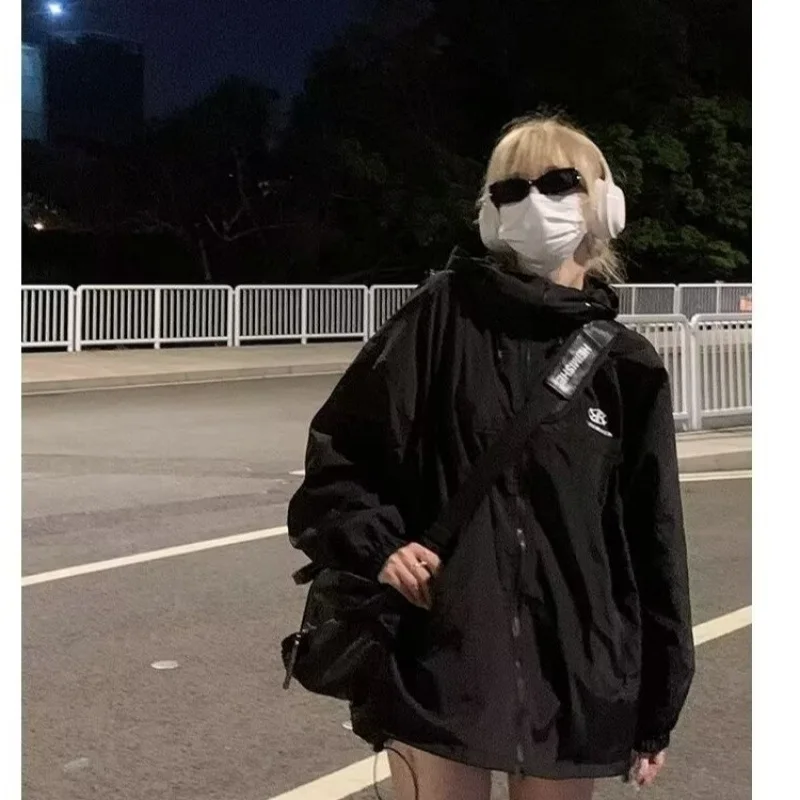 

Women's Waterproof Windproof Hiking Jacket Lightweight for Outdoor Trekking Camping Spring Autumn Raincoat