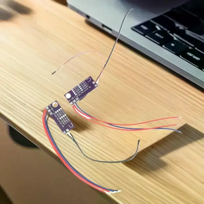 

DC 5V 12V PC Fan Speed Controller with Auto Adjust and Temperature Probe, Suitable for 2-Wire 3-Wire Fans and CPU Heatsinks.
