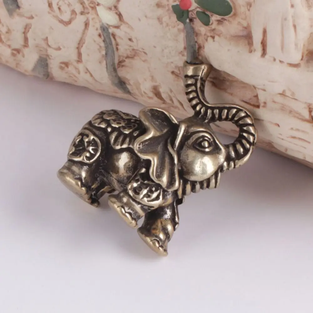 

Lucky Elephant Elephant Miniatures Fu Character Alloy Alloy Elephant Wealth Texts Small Desktop