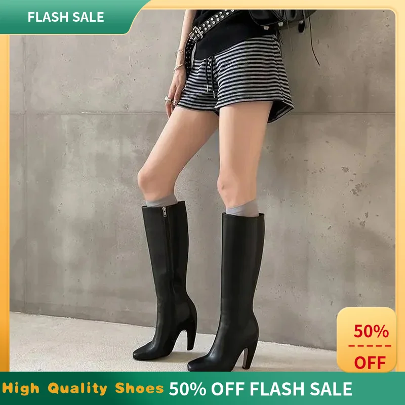 Botas de media pantorrilla de microfibra con punta cuadrada, tacón alto especial, suela de goma, plantilla de cuero vacuno, calzado diario europeo para mujer para las cuatro estaciones F35