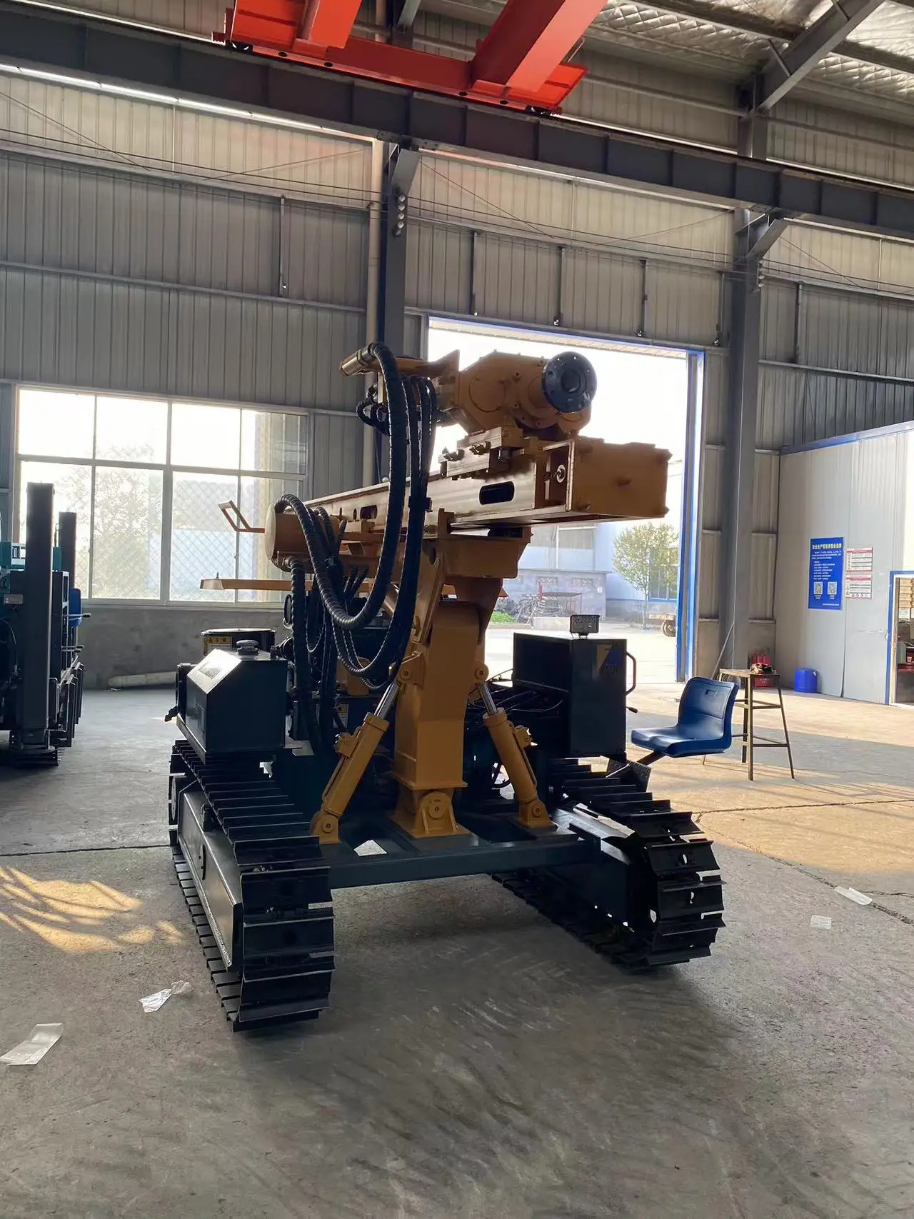 Factory Hot Sale Multifunctional Diesel Blasting Rig Core Usage Photovoltaic Pile Driver for Ore Mines with Engine Components
