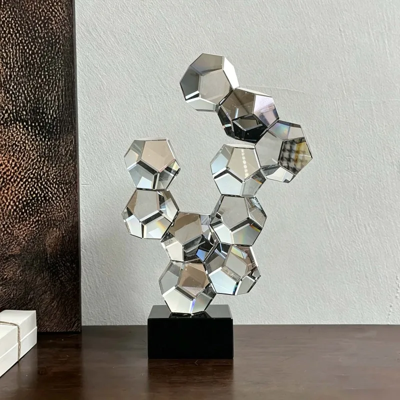 Crystal Ornaments Luxury Geometric Ornament Aesthetic Modern Living Room Sculptures Elegant Creative Art Sculpture Home Decor