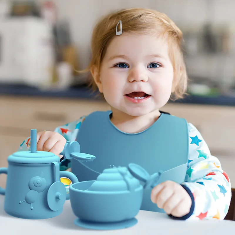 Bols à ventouse en silicone pour mère et enfant, plats d'alimentation étanches pour bébé, assiettes pour enfants, ustensiles de cuisine, 1 pièce