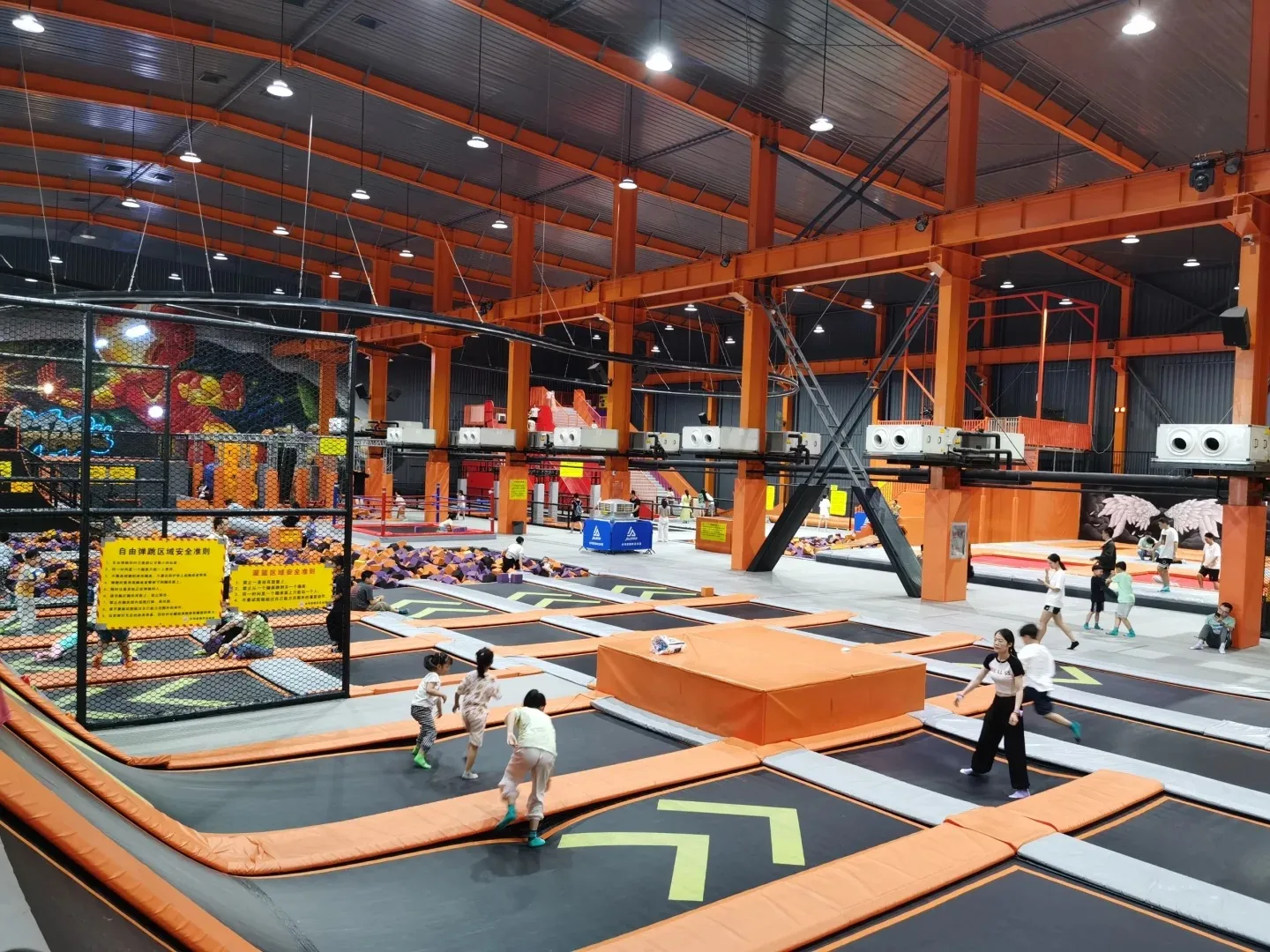 New Promotion Indoor Jumping Zone For Kids Trampoline Entertainment Center In Children'S Bounce Zone