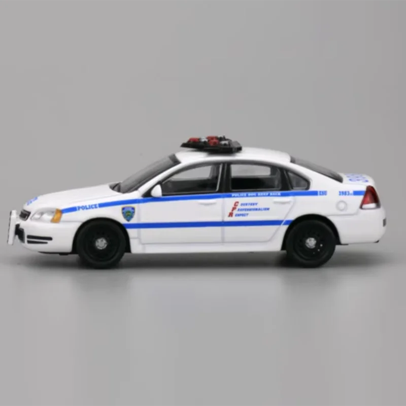 

596 Model 1/64 Scale Impala Police/Victoria Crown CV Alloy Car Model Adult Static Collection Decorated Holiday Gifts Toys