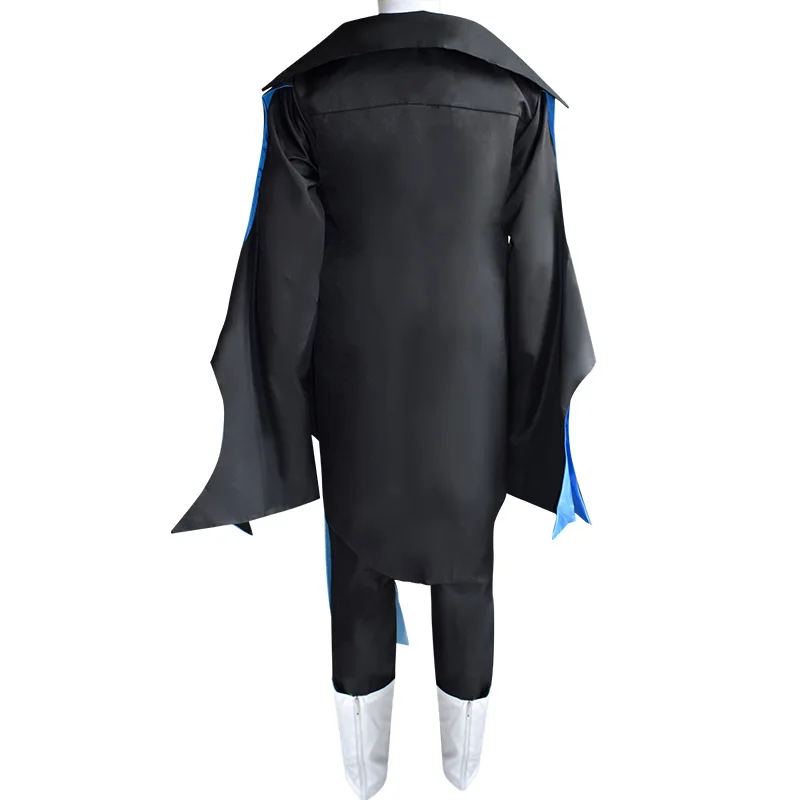 أداء زي فانيتاس كوسبلاي ستوديو الرسوم المتحركة للذكور والإناث في مهرجان الموسيقى الليلية لكرنفال الهالوين نافيد