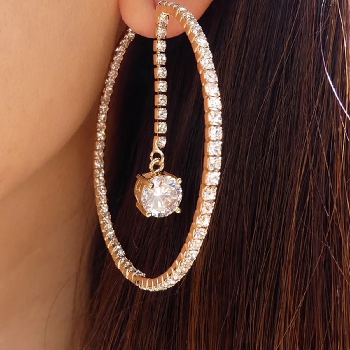 E10658 fashionable and versatile temperament geometric diamond-encrusted earrings, the same claw chain earrings for foreign trad