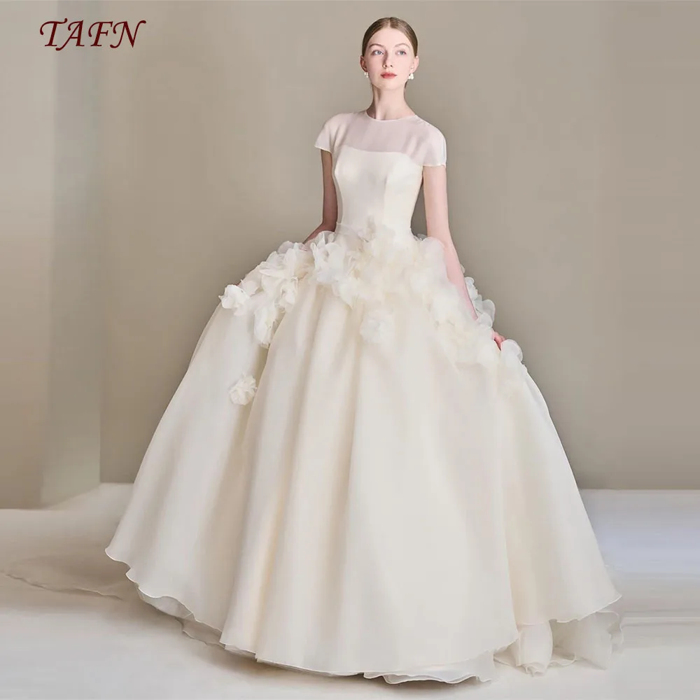 

TAFN O-Neck Short Sleeves Wedding Shoot Dresses A-line Gorgeous Princess Ball Gown 피로연드레스 Pleat Flower Bridal Gown Floor-Length