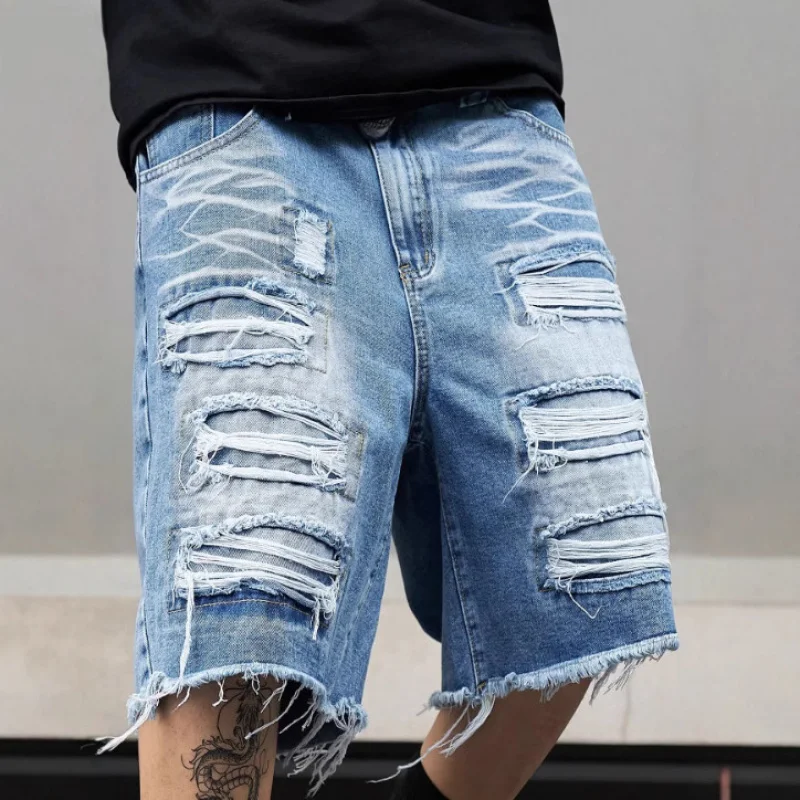 شورت صيفي ممزق للرجال شورت بخمس نقاط عصري مقاس كبير شورت فضفاض مناسب متسول متوسط الطول