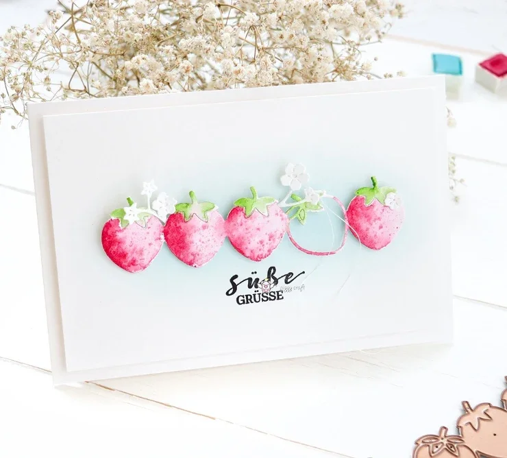 Piggy Craft metal cutting dies cut die mold Strawberry strip Scrapbook paper craft knife mould blade punch stencils dies
