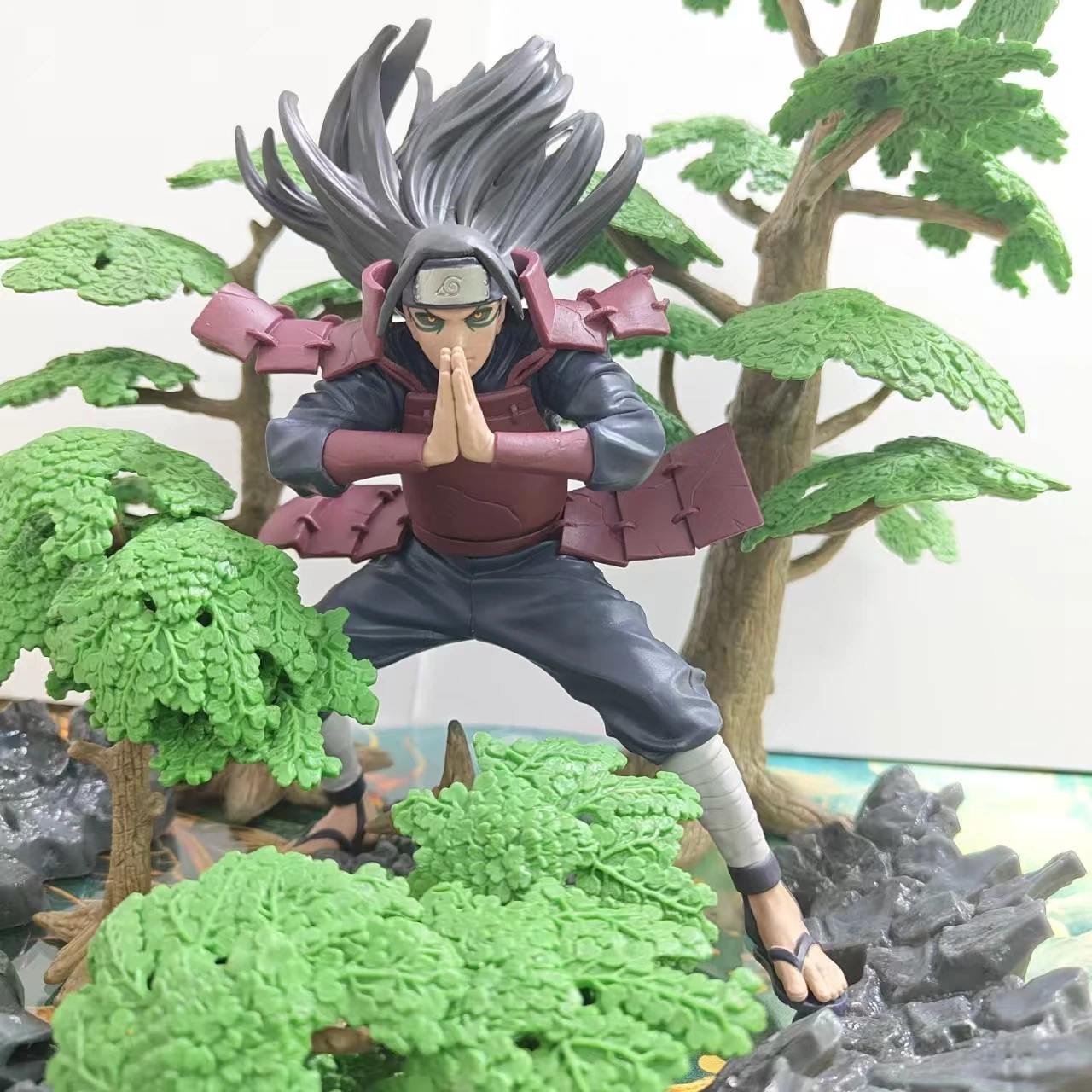 BANPRESTO NARUTO SHIPPUDEN Anime Figurki Akcji Senju Hashirama z Podstawką Drzewną Model Figurka Oryginalna Figuarts Dekoracja