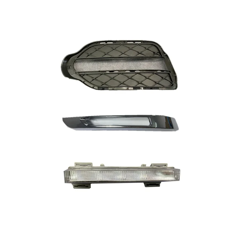 HLZ is suitable for Mercedes-Benz W204 front bar bright strip GLK200 day line GLK260 fog frame GLK300 fog Z lighting cover