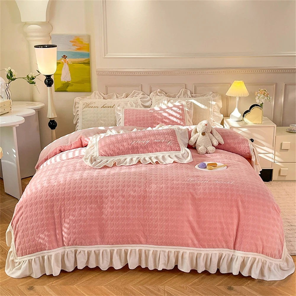 Carved Milk Velvet Bedding Set Girl Luxury Princess Ruffle Bow Bed Linen Thicken Warm Quilt Cover Sheet Pillowcase Bedroom Decor