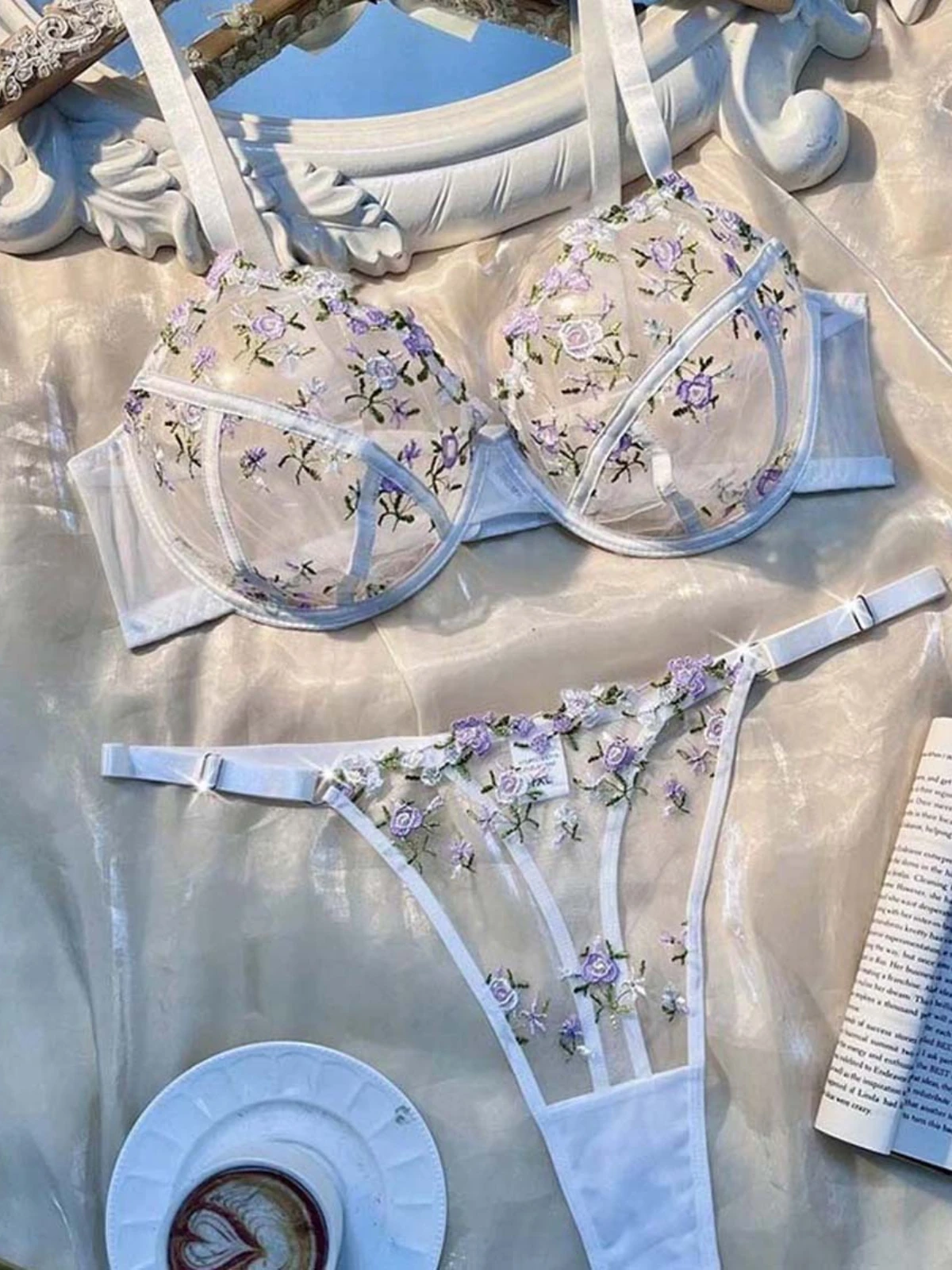 SsTss Sexy 2-delige bh-sets Dames Ultradunne doorzichtige mesh-lingerieset Mooie bloemenborduurwerk Transparant ondergoed