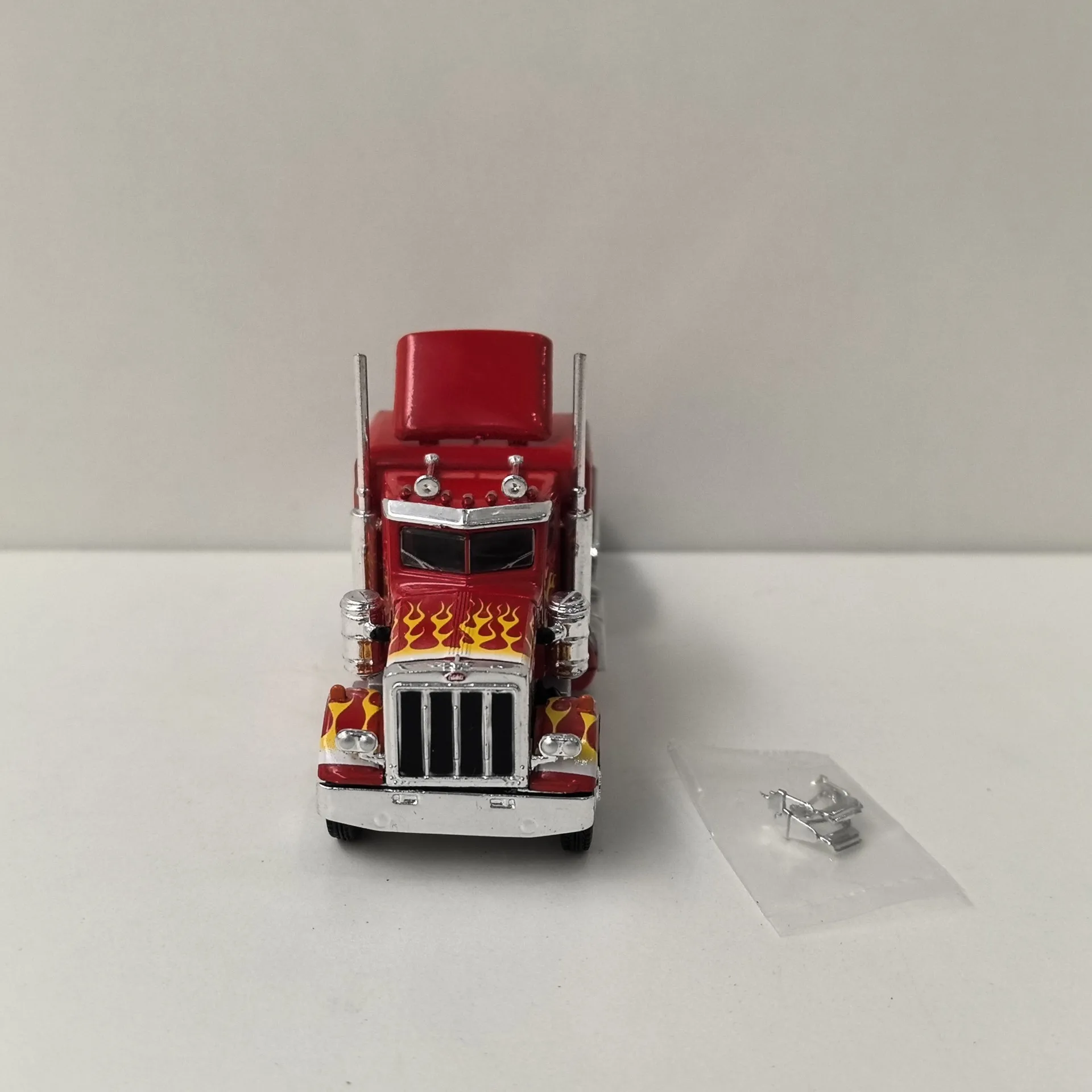 Diecast BREKINA HO 1/87 Scale PETERBILT 359 Plastic Material Car Model Collectible Toy Gift Souvenir Display Ornament