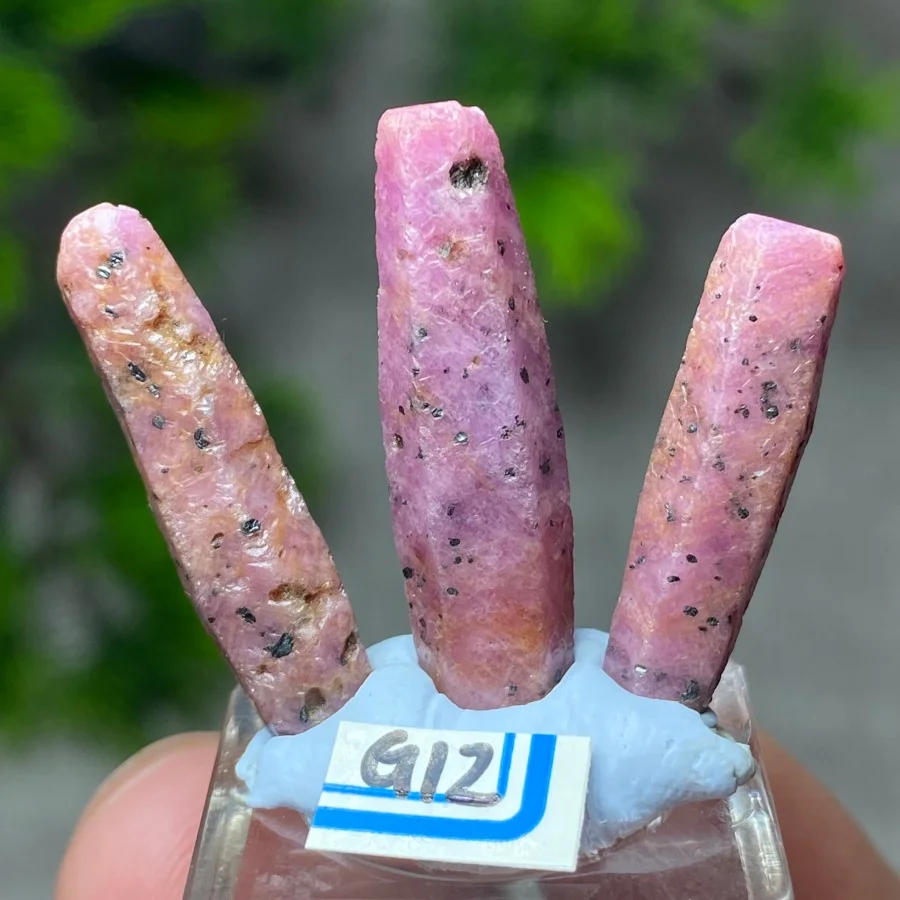 

100% Natural Rare Myanmar Fluorescent Purple Ruby Raw Rough Mineral Stones Specimen Energy Crystals Healing Home Decorations