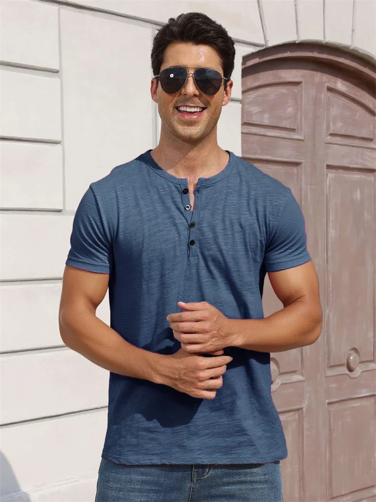 Herren-Baumwoll-T-Shirt, modisches Knopf-Design, atmungsaktiv, einfarbig, kurzärmelig, Henley-Ausschnitt, Tops, schmale Passform, gemütliche männliche Freizeit-T-Shirts – Detail 4