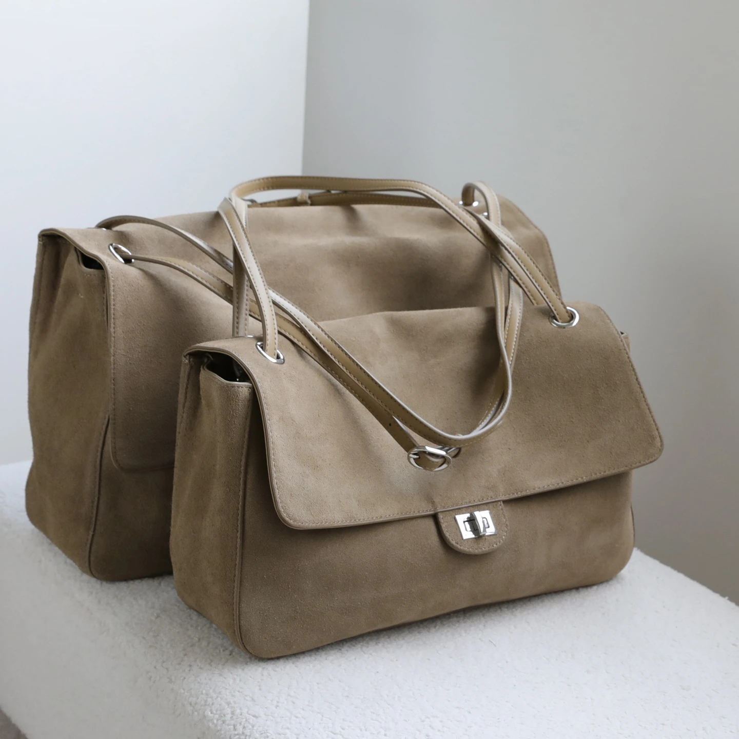 Women's Deer Leather Suede Crossbody Bag Autumn Winter Large Capacity Flip Shoulder Commuting Handbag Designer Style
