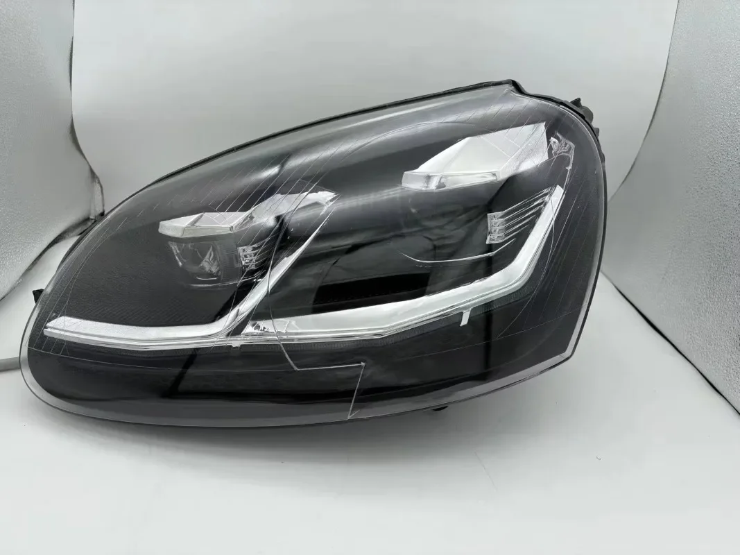 For Golf Mk5 2006-2011 Modified Headlight Assembly Dual-color LED Light 12V New Yellow Demon Eyes Car Lights