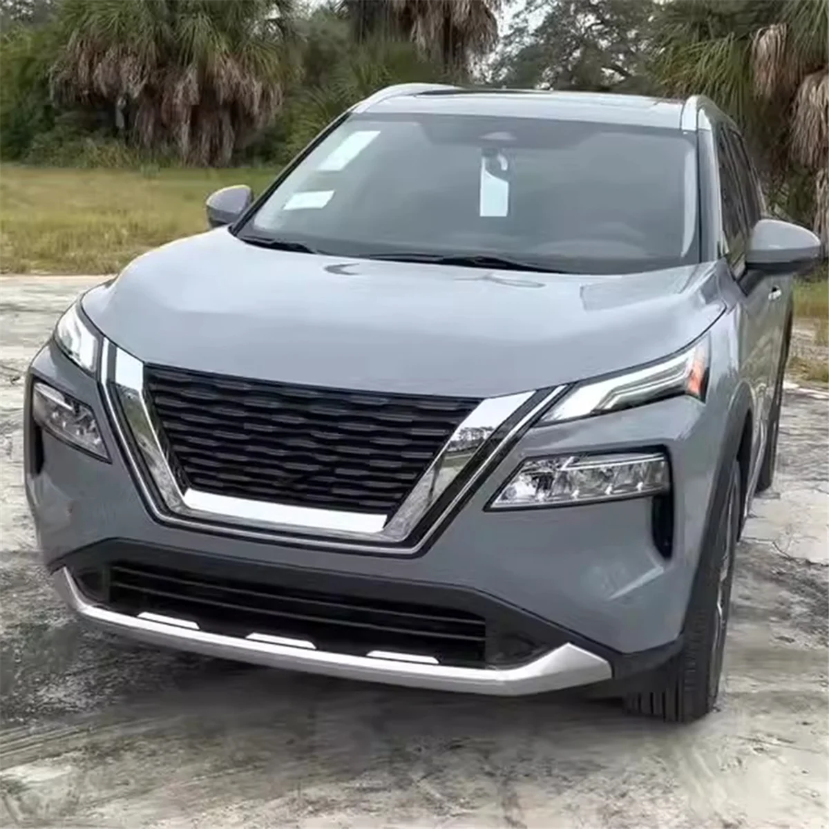 الكلاسيكية لنيسان روج X-Trail T33 2022 2023 الأسود الجبهة فوجليت الوفير غطاء الكسوة فوجليت الديكور ملصق دائري التصميم