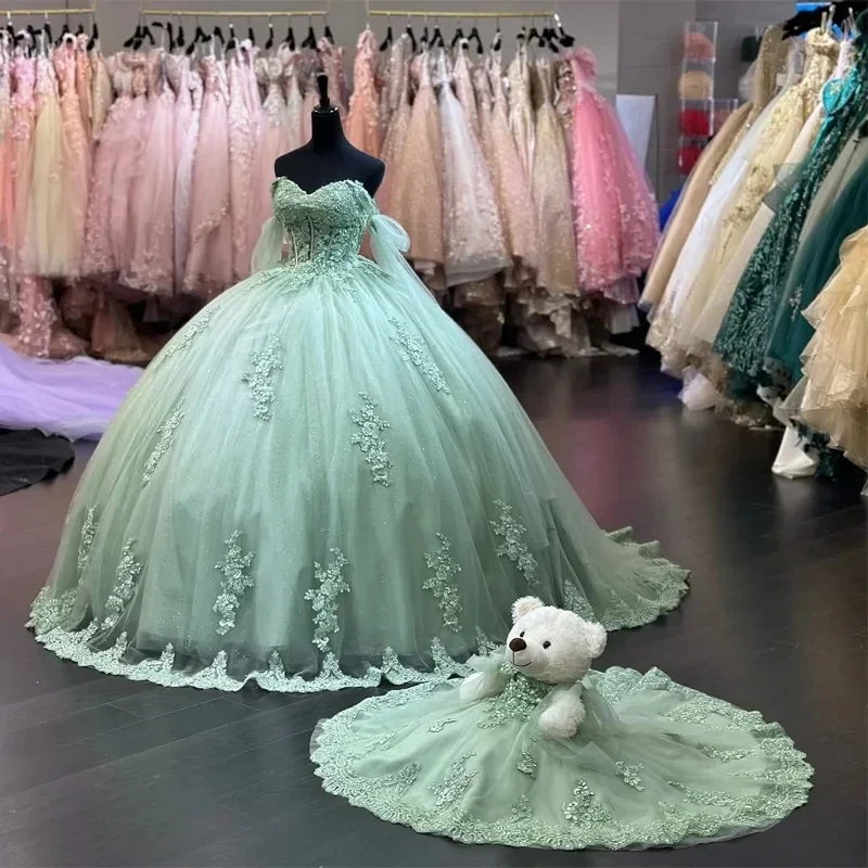 Sage Green Quinceanera Dresses Ball Gown Lace Appliques With Cape Sweet 16 Party Vestidos De 15 Años Princess Birthday Gowns